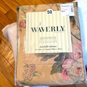 Waverly Antique print NWT valance